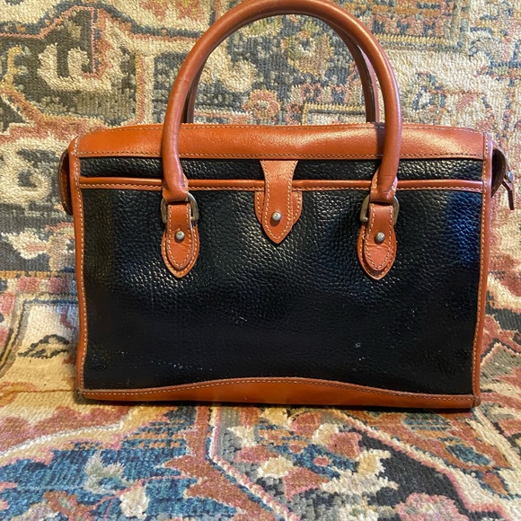 Leather Dooney&Burke Shoulder Bag | Dooney&Burke - Picture 4 of 14